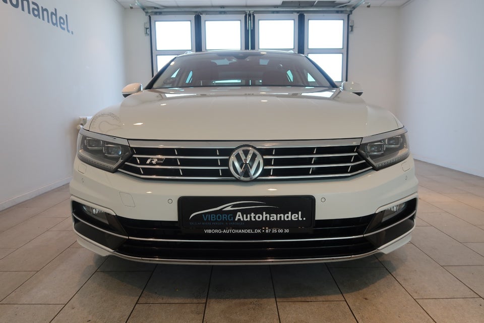 VW Passat 2,0 TDi 240 R-line Variant DSG 4Motion 5d