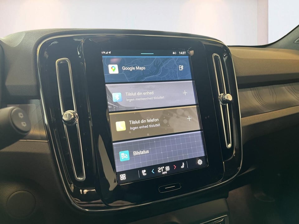 Volvo EX40 Extended Range Plus 5d