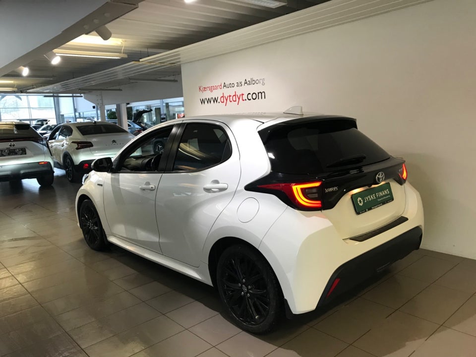 Toyota Yaris 1,5 Hybrid H3 Smart e-CVT 5d