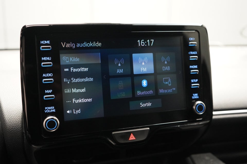 Toyota Yaris 1,5 Hybrid H3 Style e-CVT 5d