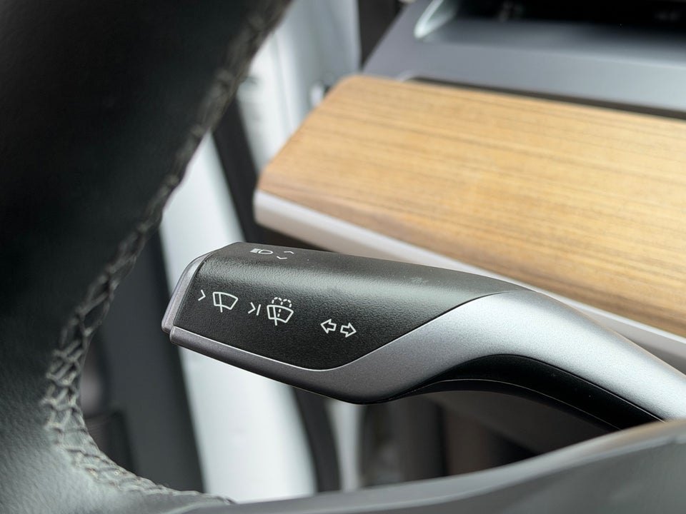 Tesla Model 3 Long Range RWD 4d