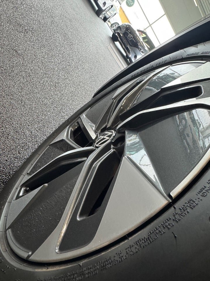 VW ID.5 77 Pro Performance 5d