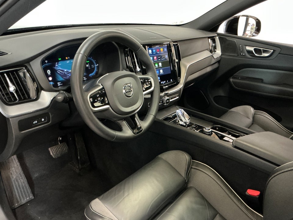 Volvo XC60 2,0 T6 ReCharge Plus Dark aut. AWD 5d
