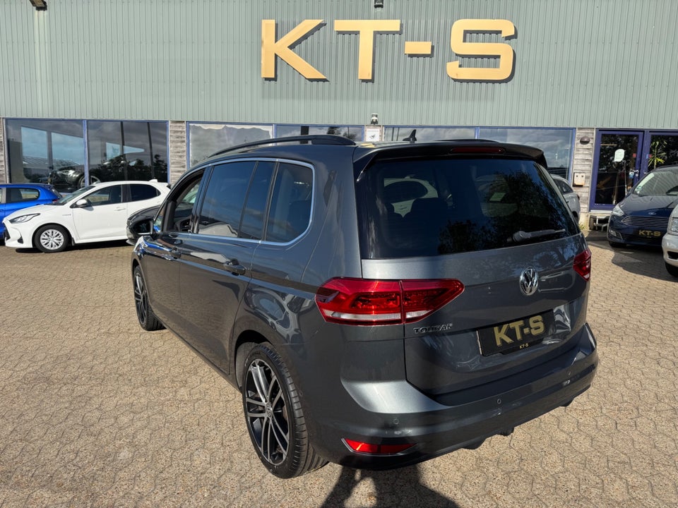 VW Touran 1,6 TDi 115 IQ.Drive DSG 7prs 5d