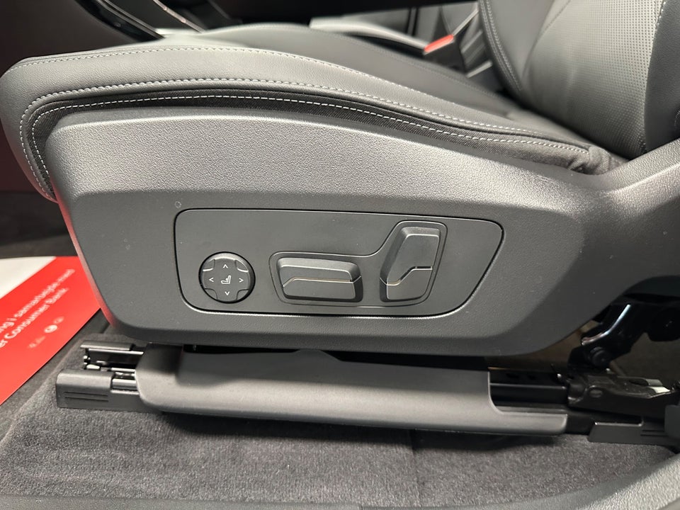 BMW iX1 eDrive20 X-Line 5d
