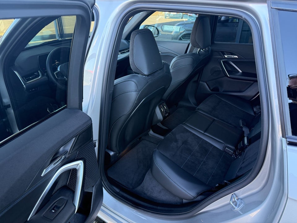 BMW iX1 eDrive20 M-Sport 5d