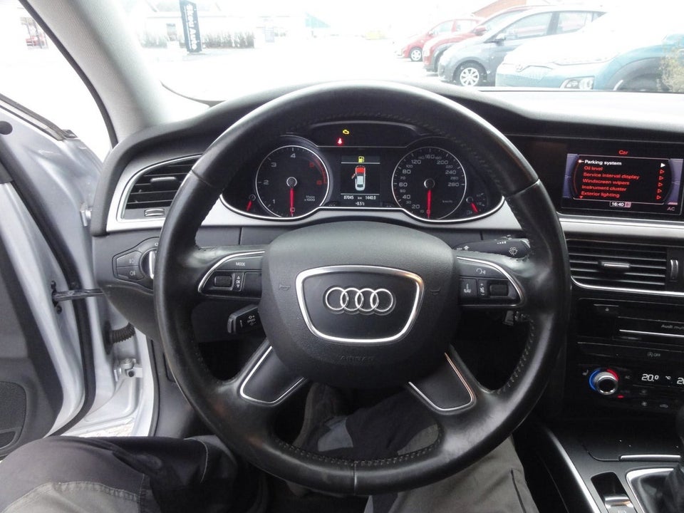 Audi A4 2,0 TDi 143 4d