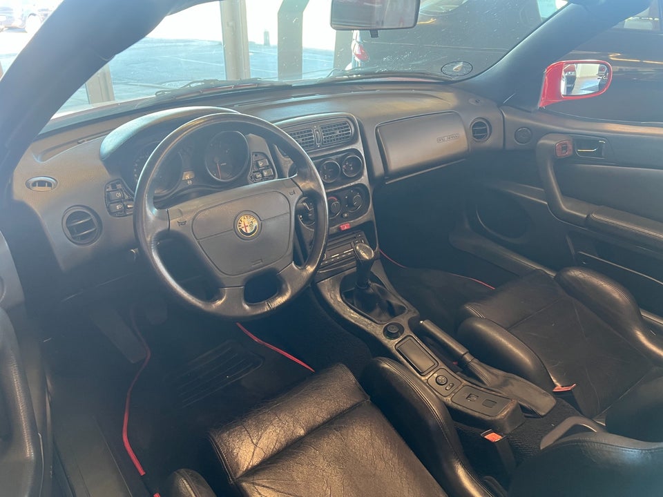 Alfa Romeo Spider 2,0 TS 2d