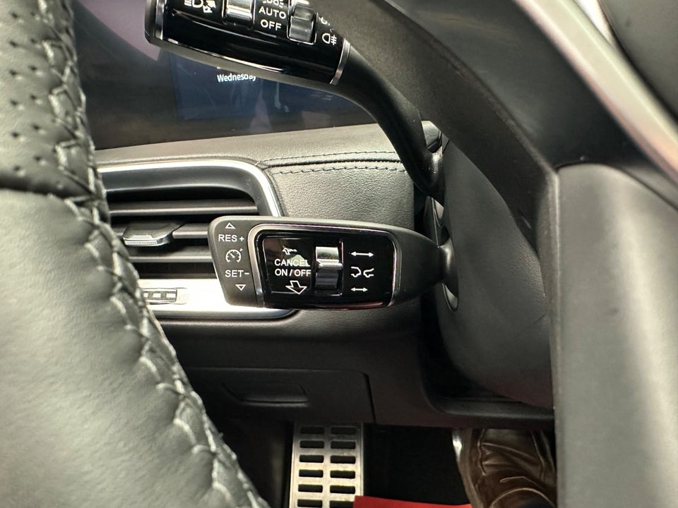 Hongqi E-HS9 99 Premium 5d