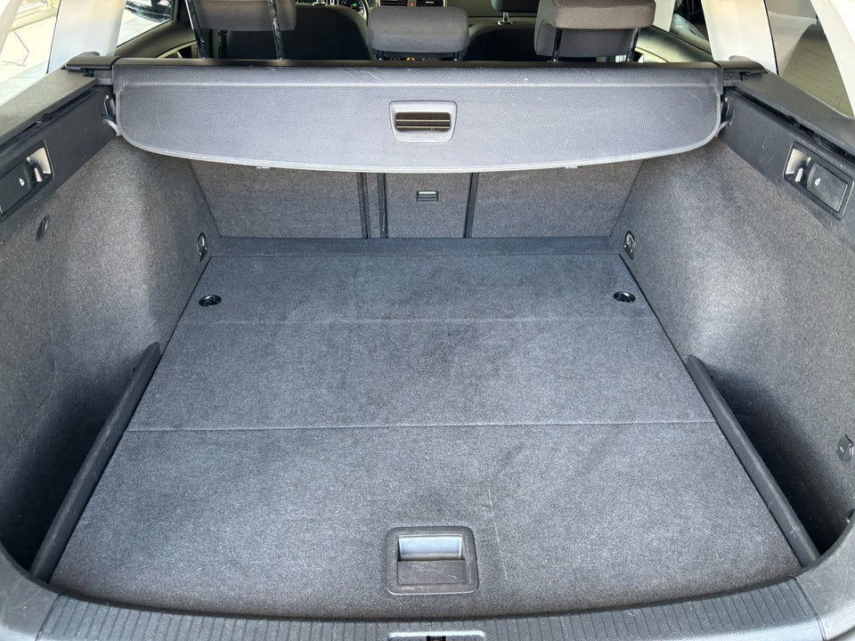 VW Golf VII 1,5 TSi 130 Comfortline Variant DSG 5d