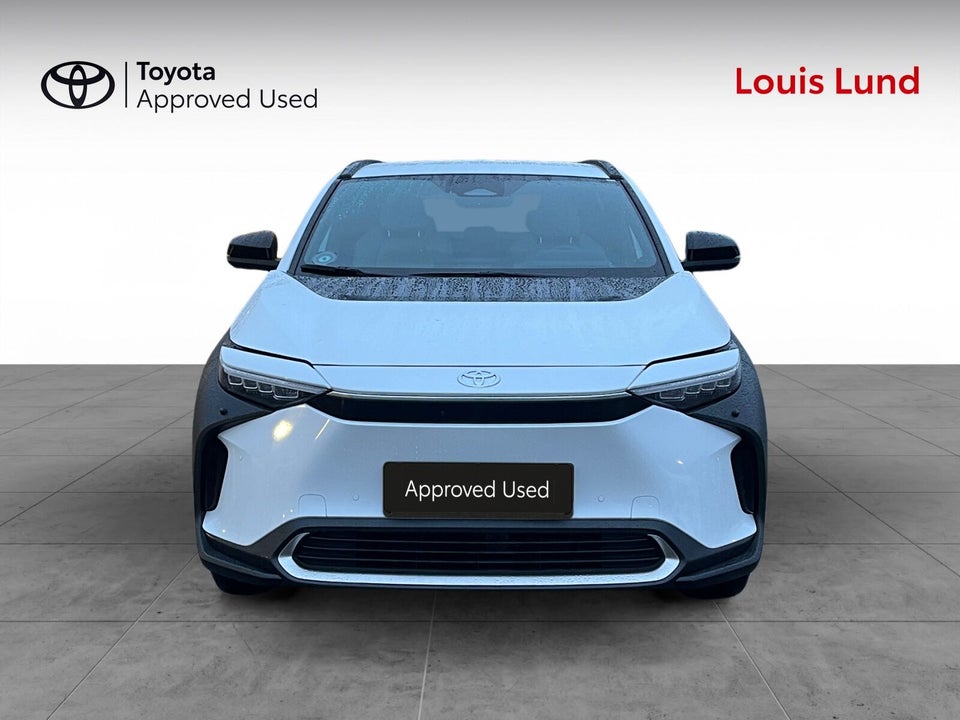 Toyota bZ4X Executive AWD 5d