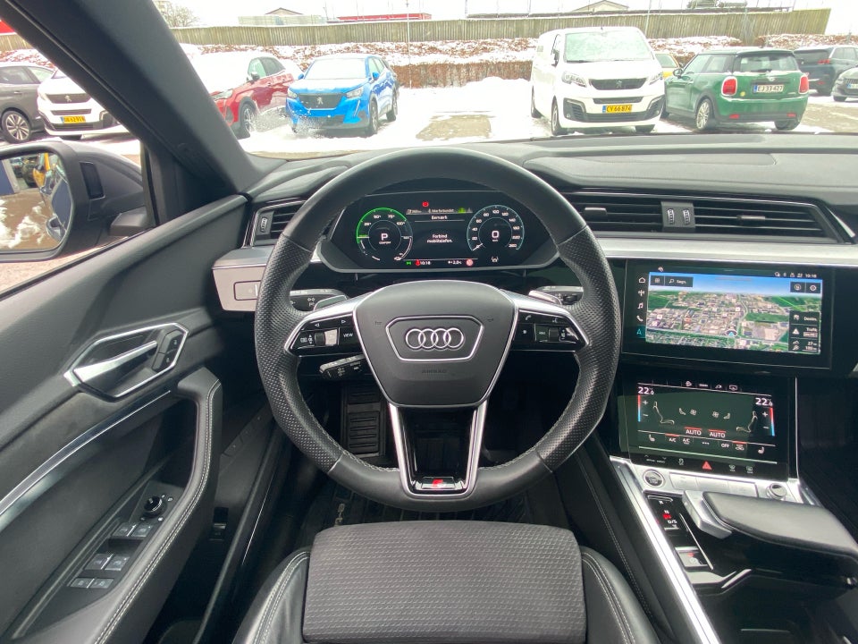 Audi e-tron 55 S-line quattro 5d