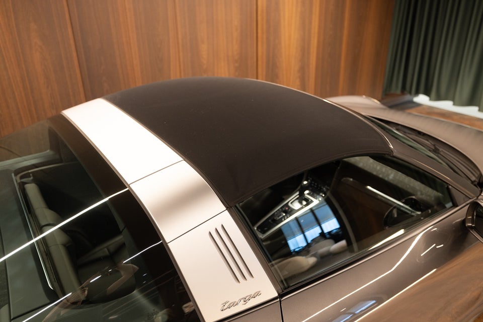 Porsche 911 Targa 4 3,0 PDK 2d