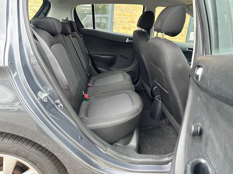 Hyundai i20 1,25 Classic XTR 5d