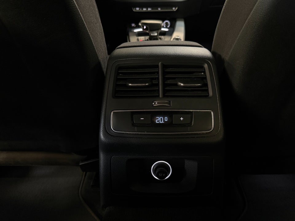 Audi A4 40 TFSi S-line Prestige Tour plus Avant S-tr. 5d