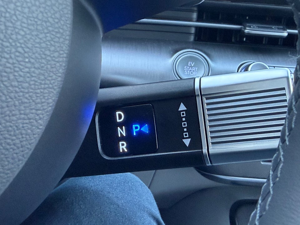 Hyundai Kona 48 EV Essential 5d