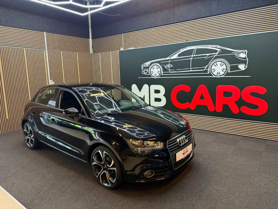 Audi A1 1,6 TDi 90 Attraction Sportback 5d