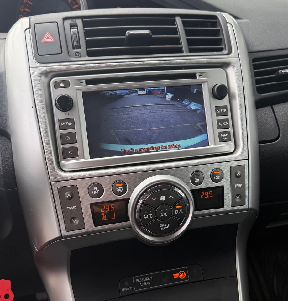 Toyota Verso 1,8 T2 Touch 7prs 5d