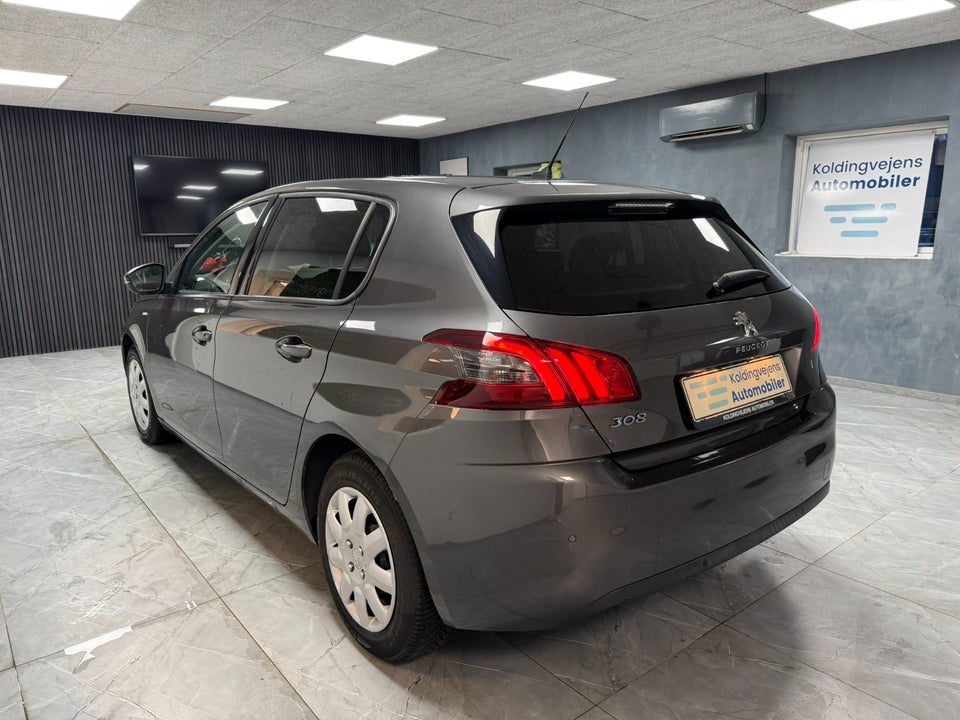 Peugeot 308 1,5 BlueHDi 130 Active 5d