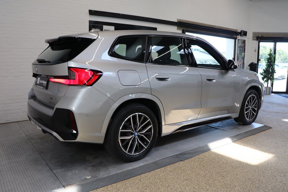 BMW iX1 xDrive30 M-Sport Premium 5d