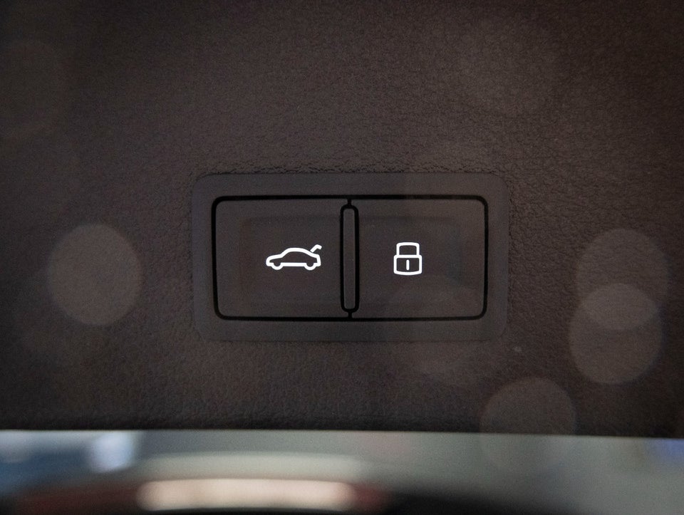 Audi e-tron 55 S-line quattro 5d