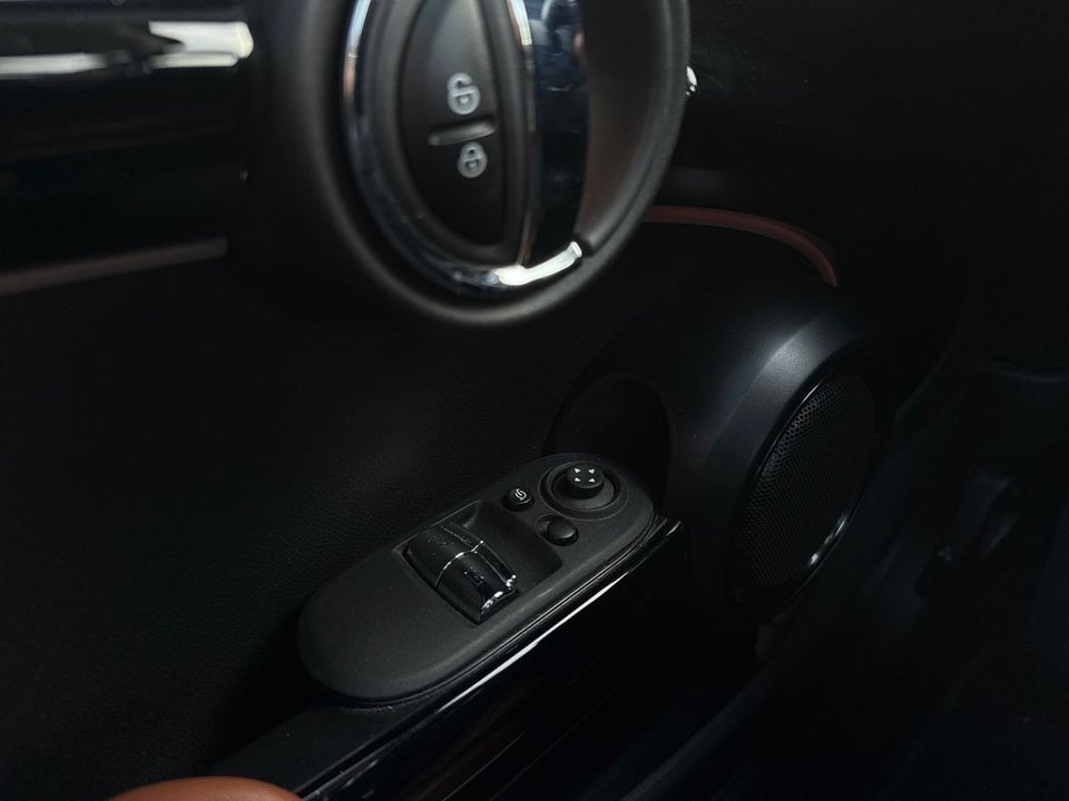 MINI Cooper SE Edition Premium Plus 3d