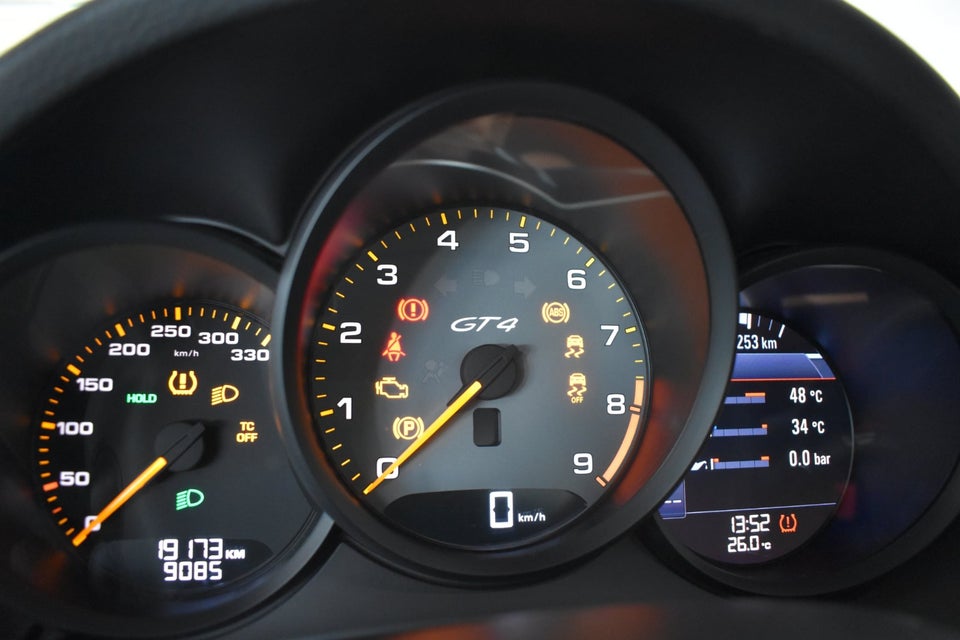 Porsche Cayman GT4 3,8  2d