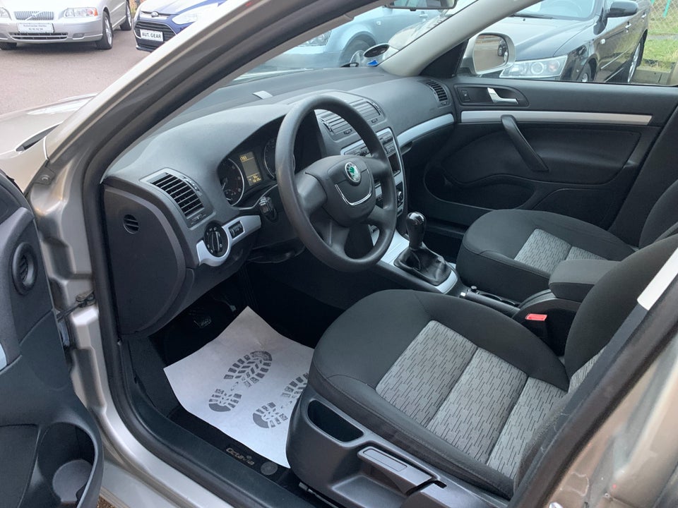 Skoda Octavia 1,4 TSi 122 Ambiente Combi 5d