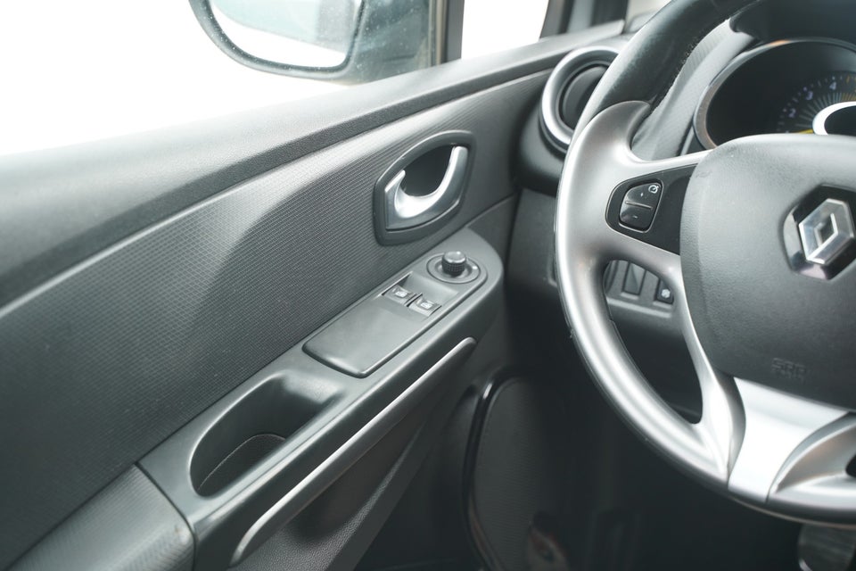 Renault Clio IV 1,5 dCi 75 Expression 5d
