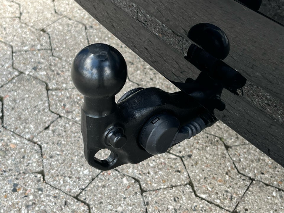 Ford Capri 77 Select Extended Range 5d