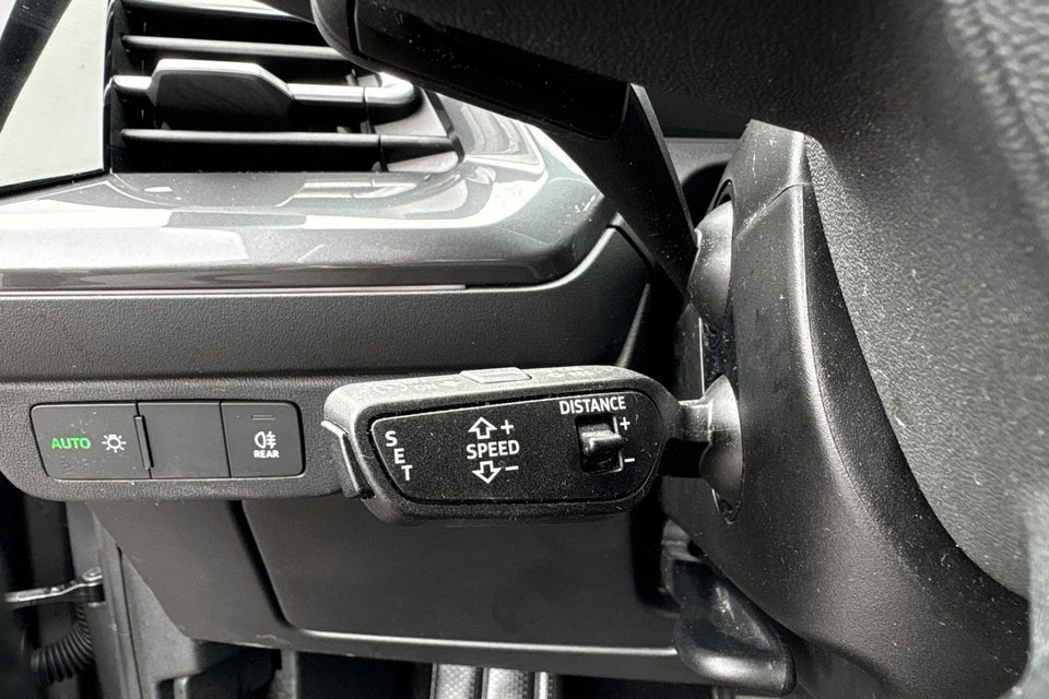 Audi Q4 e-tron 40 Attitude 5d