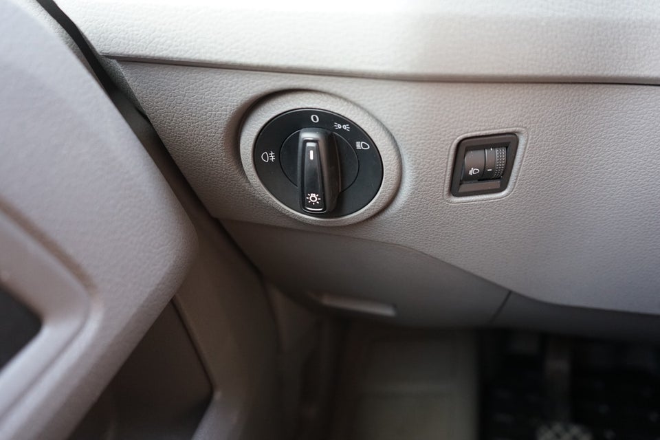 VW Crafter 35 2,0 TDi 177 Kassevogn L4H3