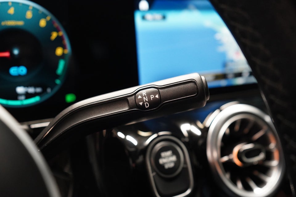 Mercedes GLA250 e 1,3 Progressive aut. 5d