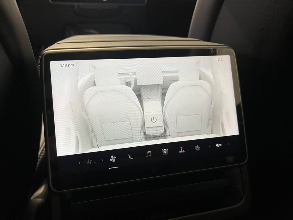 Tesla Model 3 Long Range AWD 4d