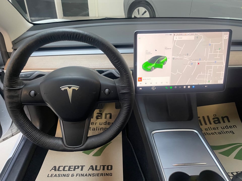 Tesla Model 3 Long Range AWD 4d