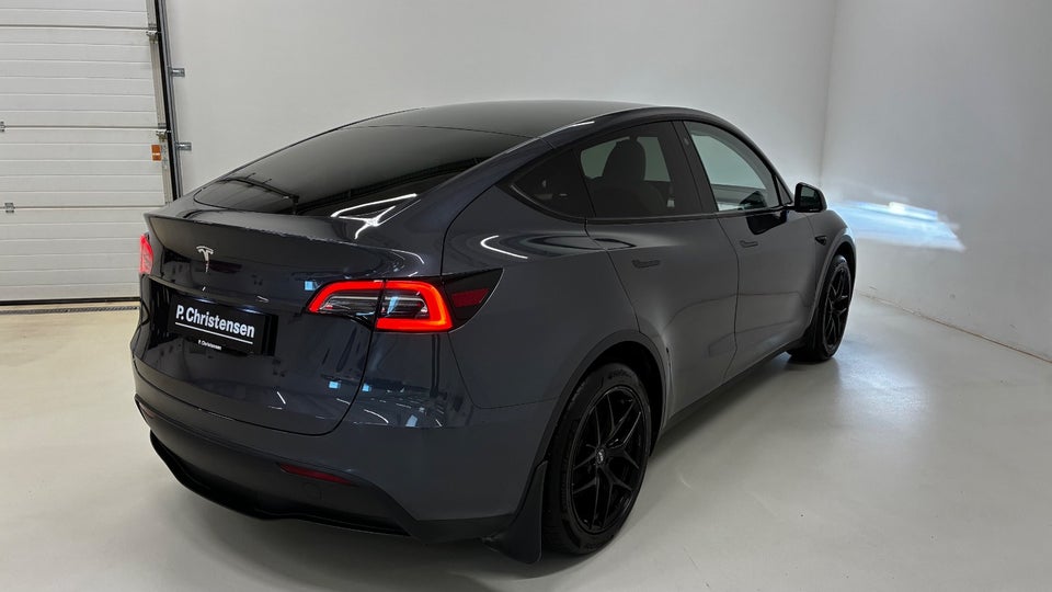 Tesla Model Y RWD 5d
