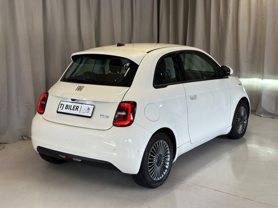 Fiat 500e 42 Icon 3d