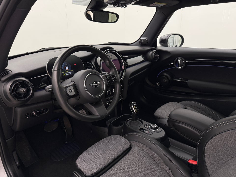 MINI Cooper SE Edition Premium Plus 3d