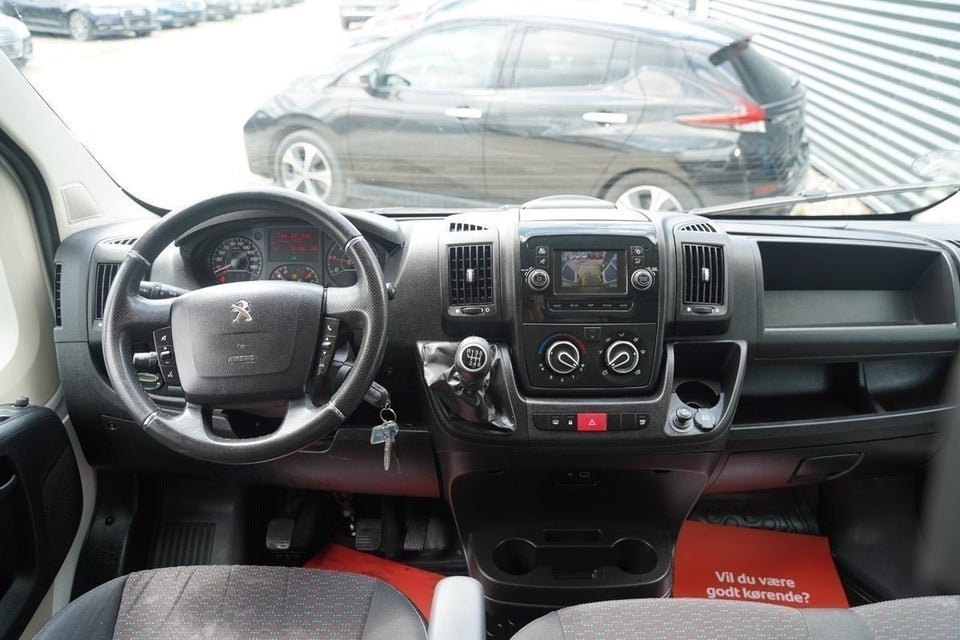 Peugeot Boxer 333 2,0 BlueHDi 130 L3H2 Premium+