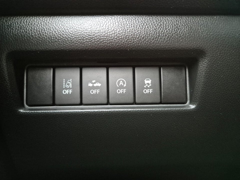 Suzuki Swift 1,2 Dualjet SHVS Exclusive 5d