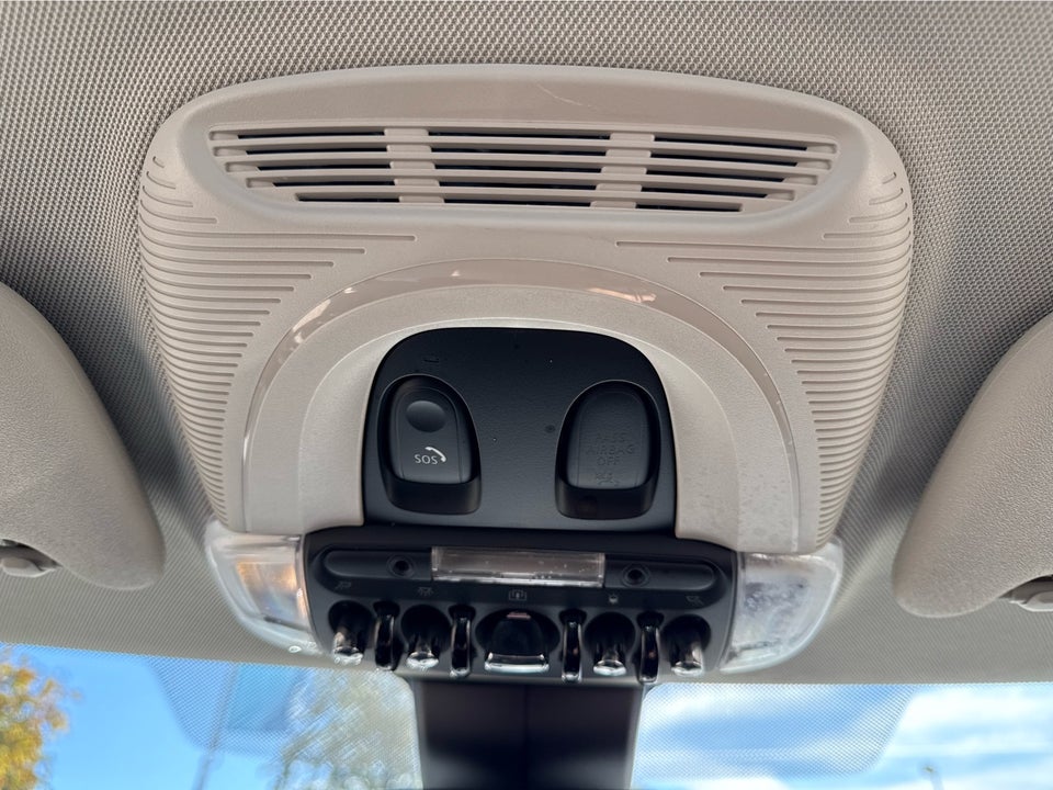 MINI Cooper SE Classic Trim 3d