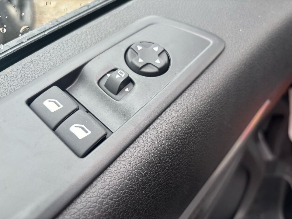 Peugeot e-Expert 75 L3 Plus Van