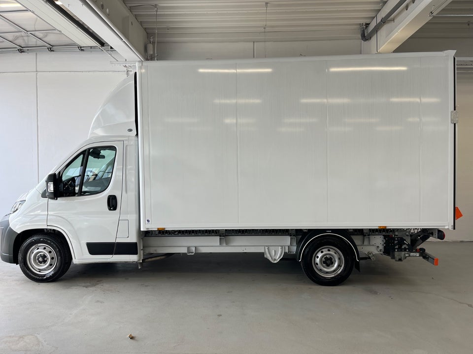 Peugeot Boxer 335 2,2 BlueHDi 140 L3 Premium EAT8 2d