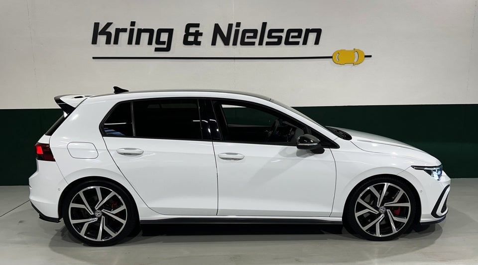 VW Golf VIII 1,4 GTE DSG 5d