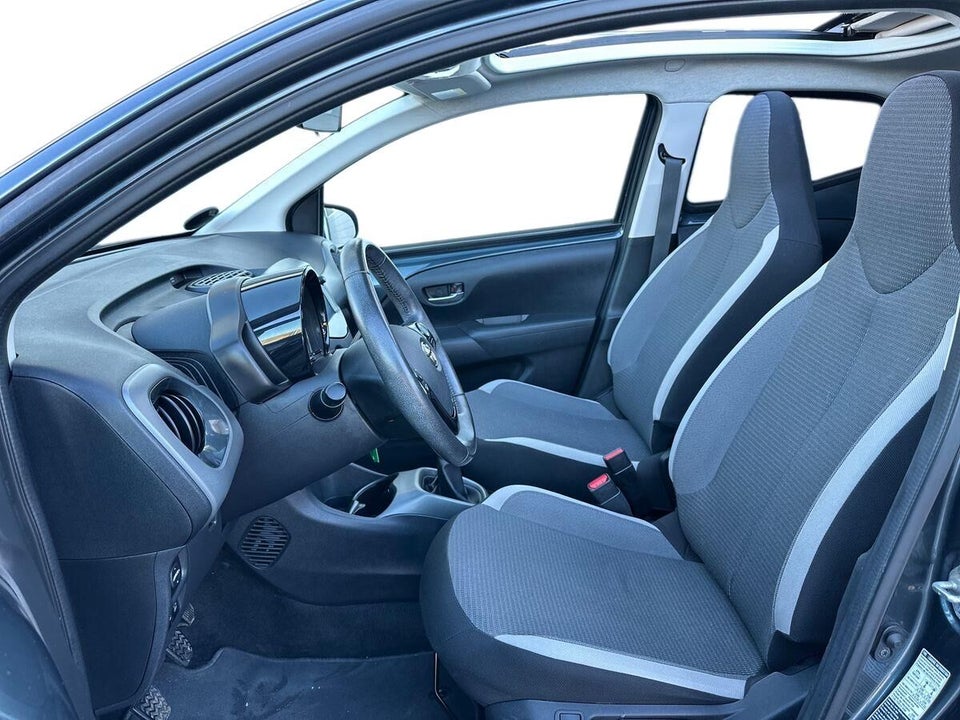 Toyota Aygo 1,0 VVT-i x-sky 5d