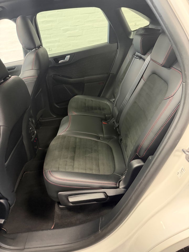 Ford Kuga 2,5 PHEV ST-Line X CVT 5d