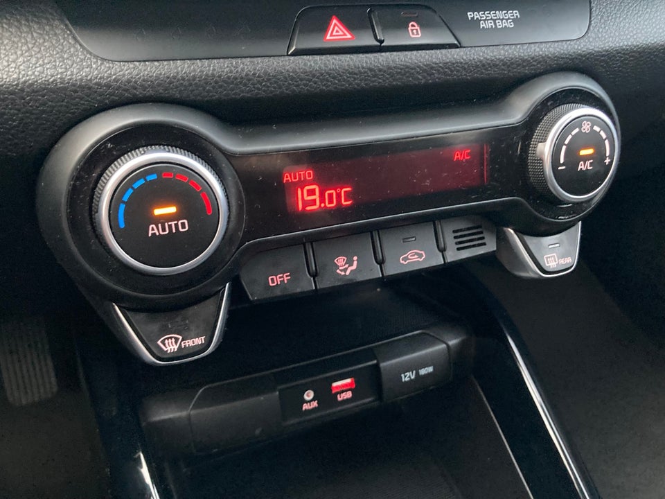 Kia Stonic 1,0 T-GDi Vision DCT 5d