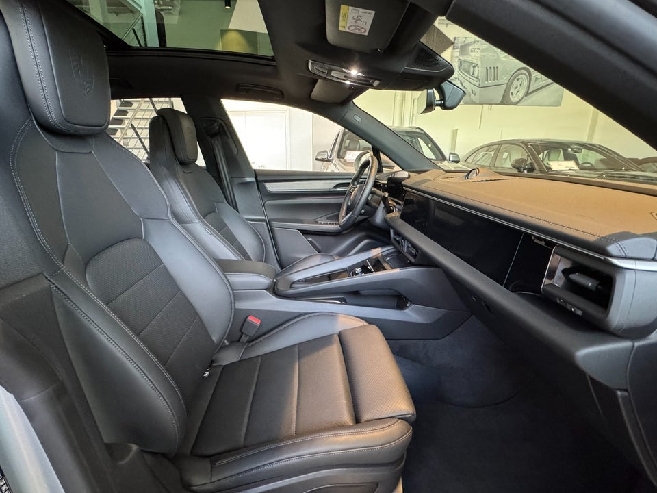 Porsche Macan 4 5d