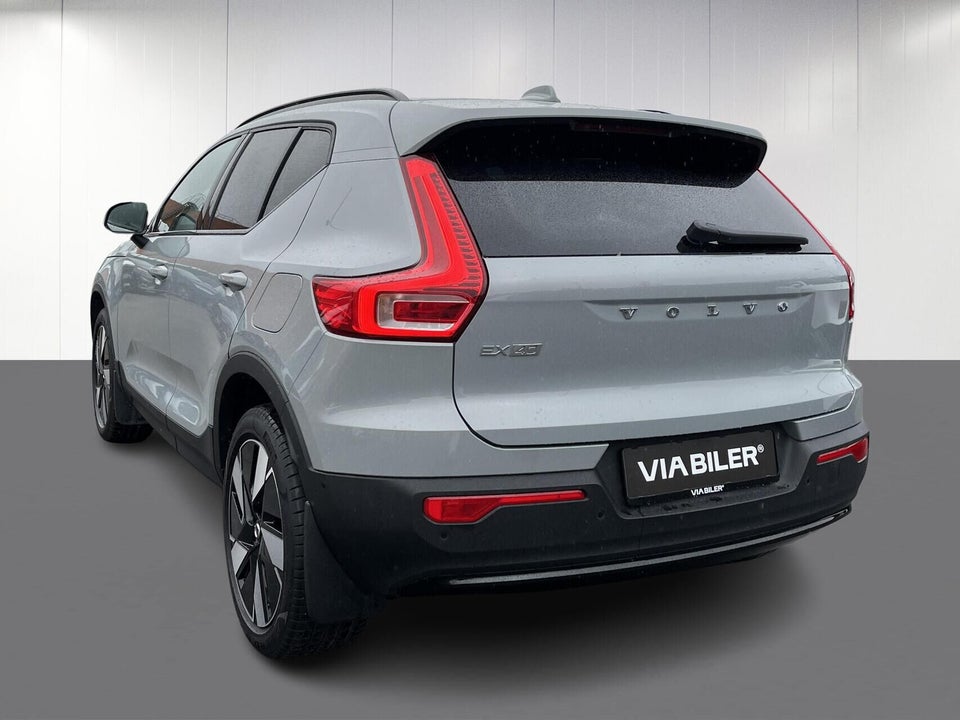 Volvo EX40 Extended Range Plus 5d