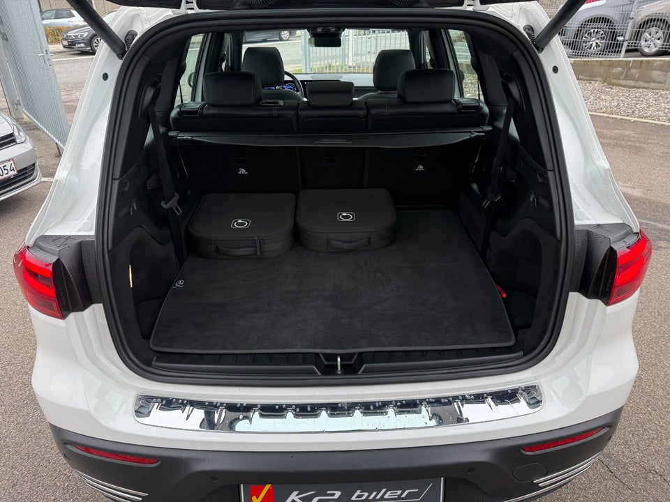 Mercedes EQB300 Progressive 4Matic 7prs 5d